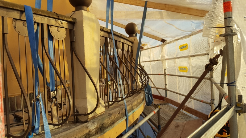 Balcony renovation at Kurtenia fall 2017.